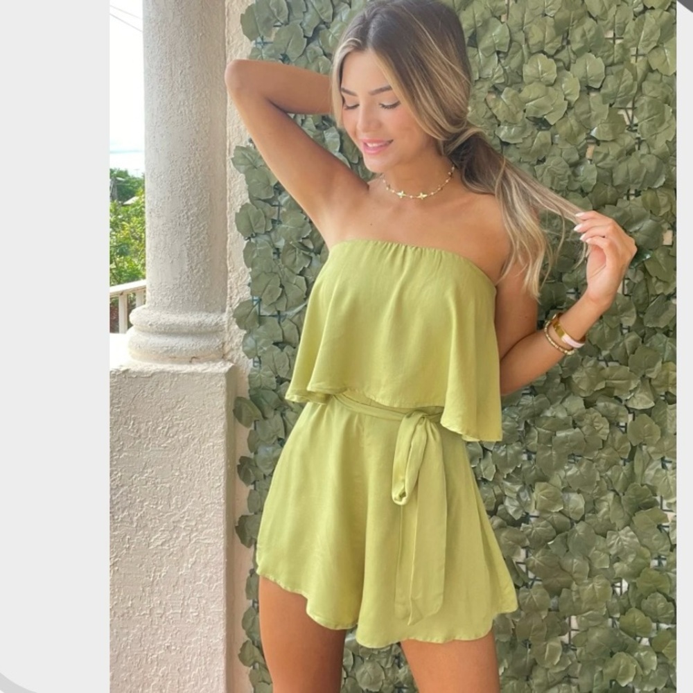 Elegant Green Strapless Romper
